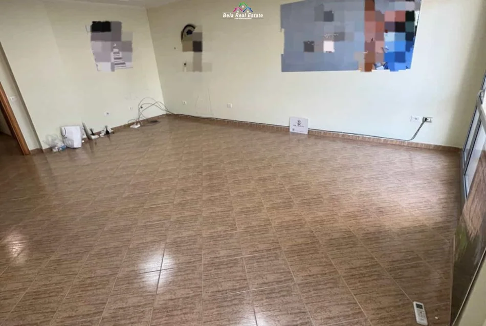 Tirane, jepet me qera zyre Kati 6, 106 m² 730 € (Zogu i Zi)