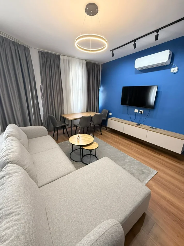 Tirane, jepet me qera apartament 2+1 , 85 m² 600 € (Don Bosko)