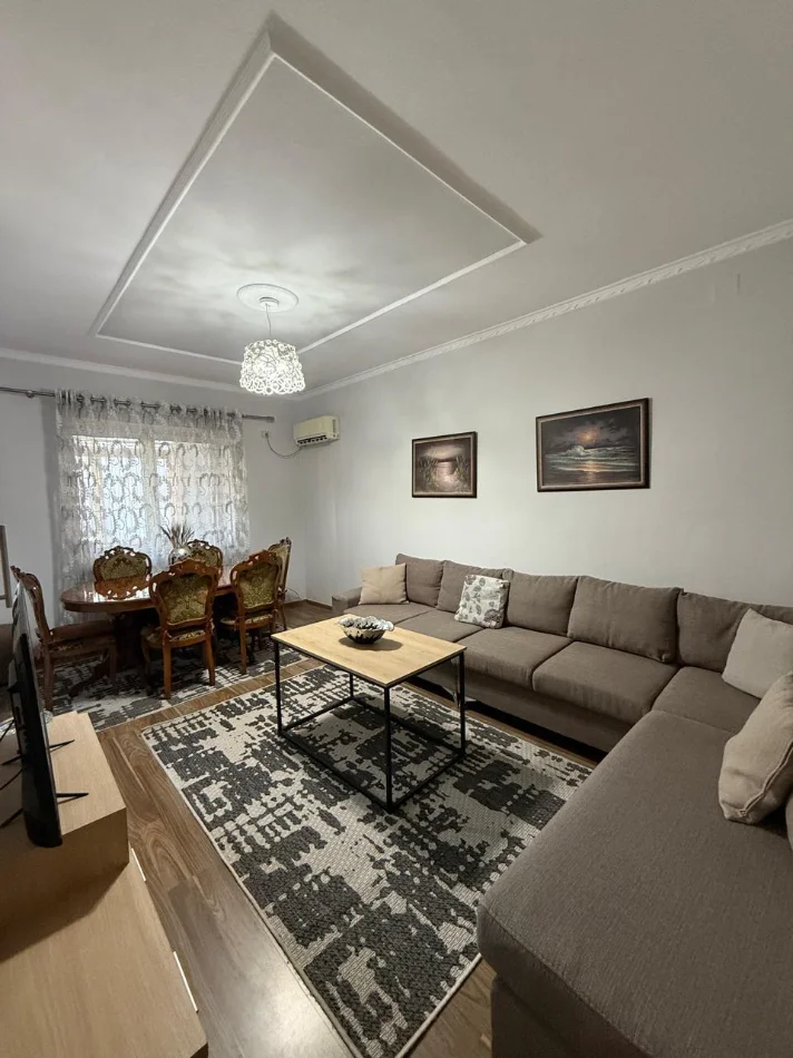 Tirane, jepet me qera apartament 2+1+Ballkon , 75 m² 650 € (Don Bosko (fillimi i rrugës))