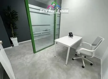 Tirane, jepet me qera zyre Kati 2, 20 m² 270 € (Rruga e Kavajes)