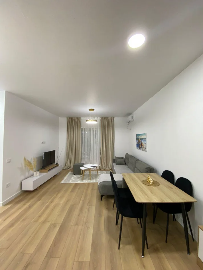 Tirane, jepet me qera apartament 1+1 Kati 2, 50 m² 600 € (Don Bosko)