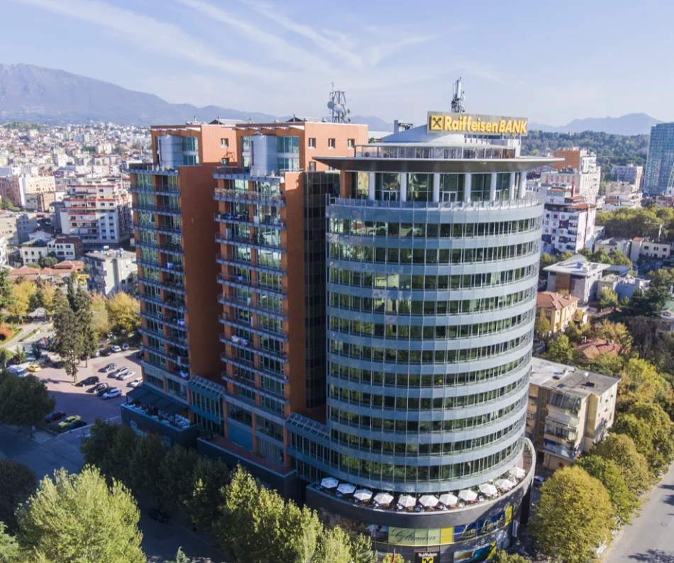 Tirane, jepet me qera zyre , 305 m² 9.150 € 