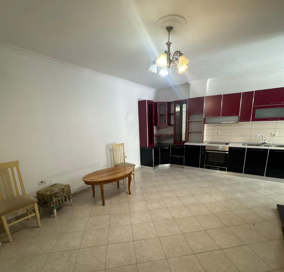 Tirane, shitet apartament 2+1 , 93 m² 145.000 € 