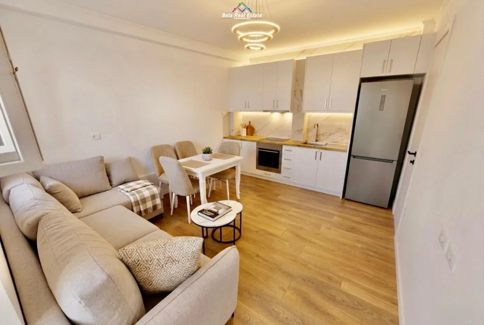 Tirane, jepet me qera apartament 1+1+Ballkon Kati 3, 63 m² 520 € (Rruga Todi Shkurti)
