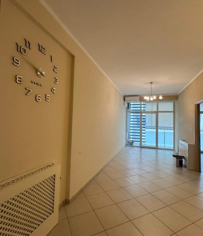 Tirane, shitet apartament 1+1 , 72 m² 210.000 € 