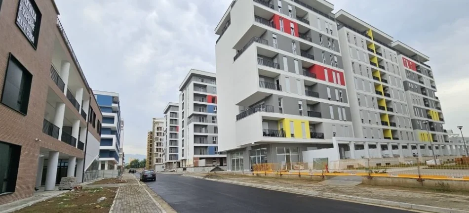 Tirane, shitet apartament 1+1+Ballkon , 56 m² 70.350 € 