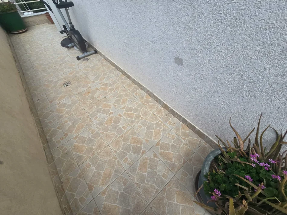 Tirane, jepet me qera apartament 1+1+Ballkon Kati 3, 65 m² 500 € (tregu elektrik)