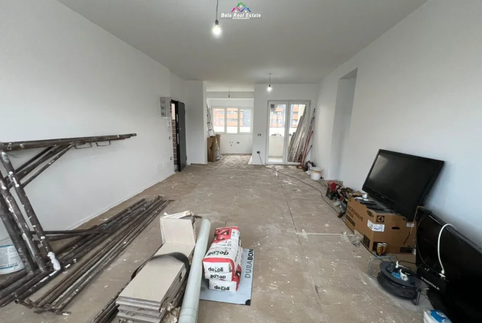 Tirane, jepet me qera zyre Kati 4, 140 m² 840 € (River Residence)