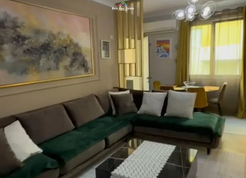 Tirane, jepet me qera apartament 2+1+Ballkon Kati 5, 100 m² 800 € (Kodra e Diellit 1)