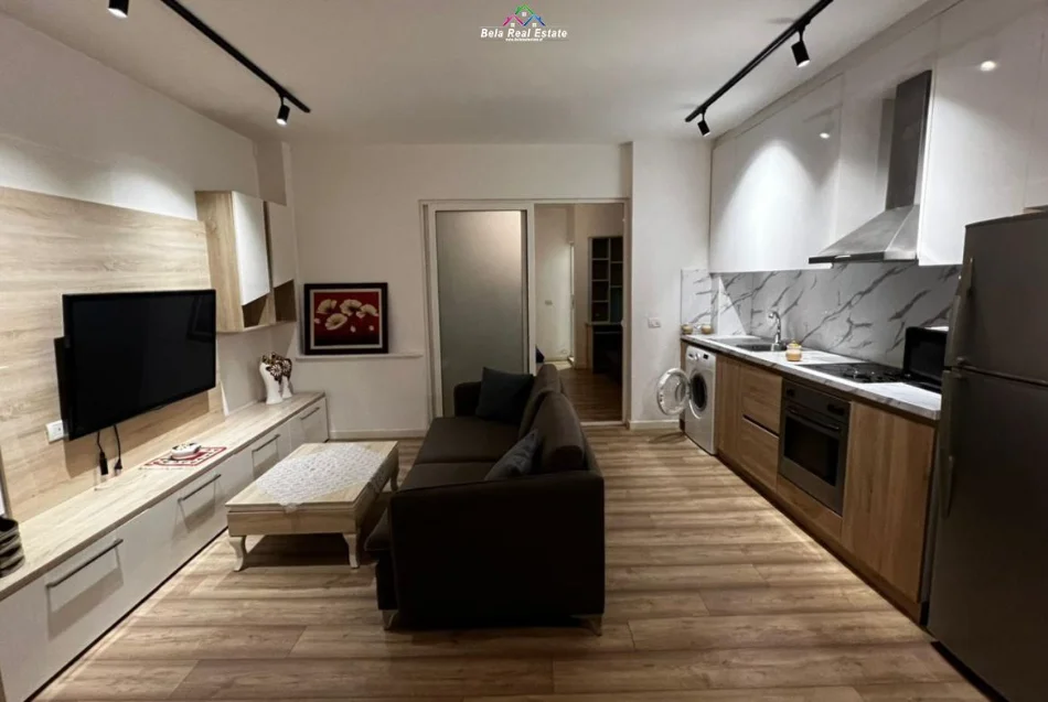 Tirane, jepet me qera apartament 1+1 Kati 0, 60 m² 530 € (Rruga e Barrikadave)