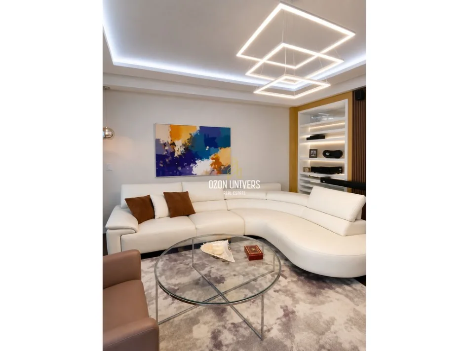 Tirane, shitet apartament 2+1+Ballkon Kati 3, 120 m² 360.000 € (Liqeni i Thatë)