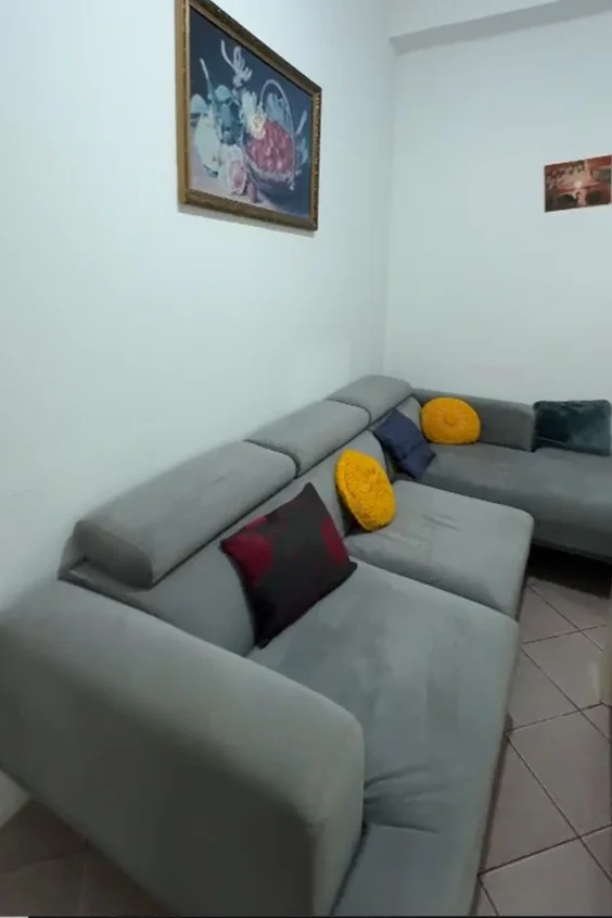 Tirane, jepet me qera apartament 1+1 Kati 1, 65 m² 300 € (Astir)