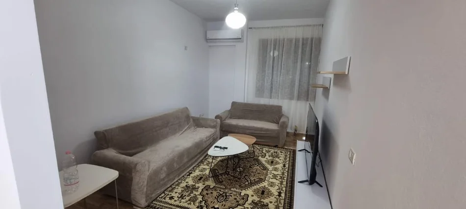 Tirane, jepet me qera Vile 3+1+Ballkon Kati 2, 100 m² 550 € (Sauk)
