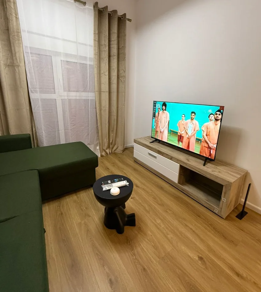 Tirane, jepet me qera apartament 1+1+Ballkon , 50 m² 400 € 