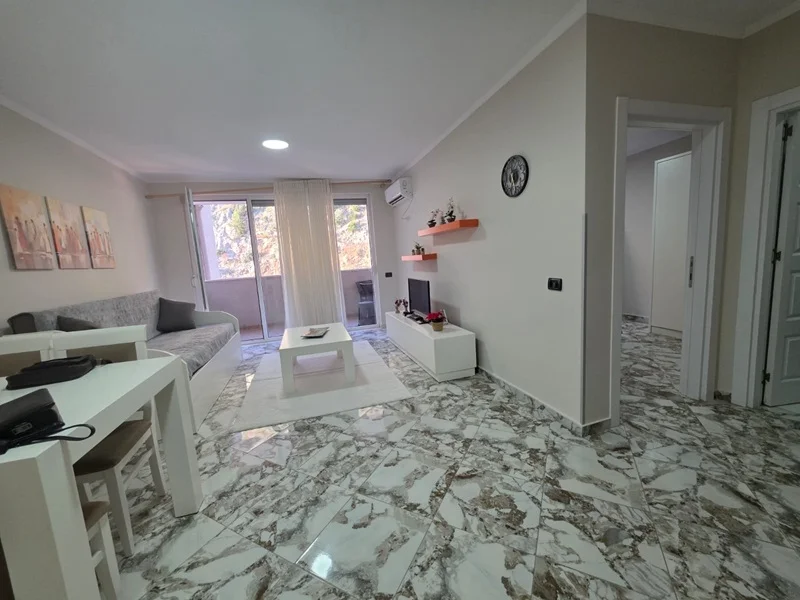 🏖️ SHITET APARTAMENT 1+1 NË SHËNGJIN – TWIN TOWERS 🌊