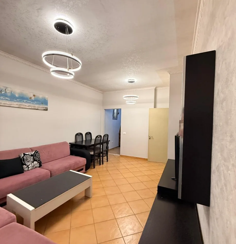 Tirane, shitet apartament 1+1+Ballkon , 64 m² 135.000 € 