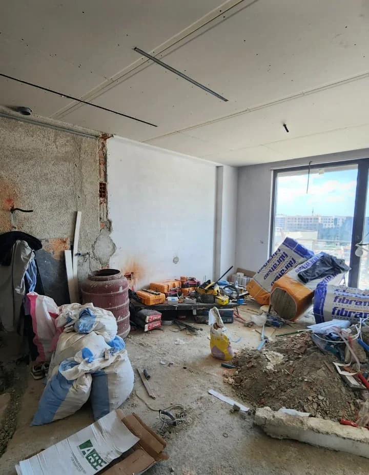 Tirane, shitet apartament 1+1+Ballkon , 47 m² 132.000 € 