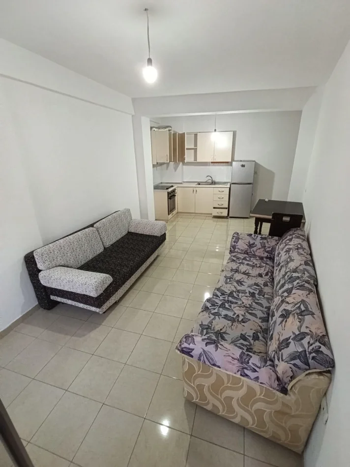 Tirane, shes apartament 1+1 Kati 8, 66 m² 97.300 € (yzberisht)