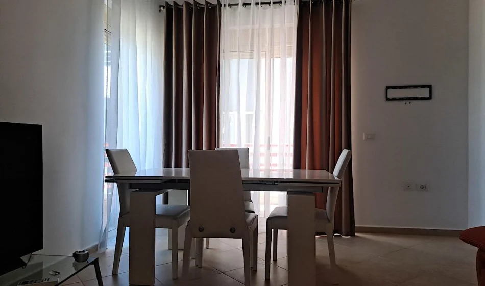 Tirane, shes apartament 2+1+Ballkon Kati 4, 107 m² 268.750 € 