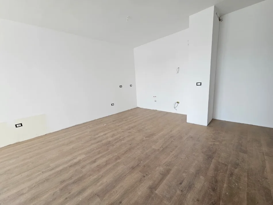 Tirane, shitet apartament 1+1 , 71 m² 93.314 € (UNIVERS CITY)