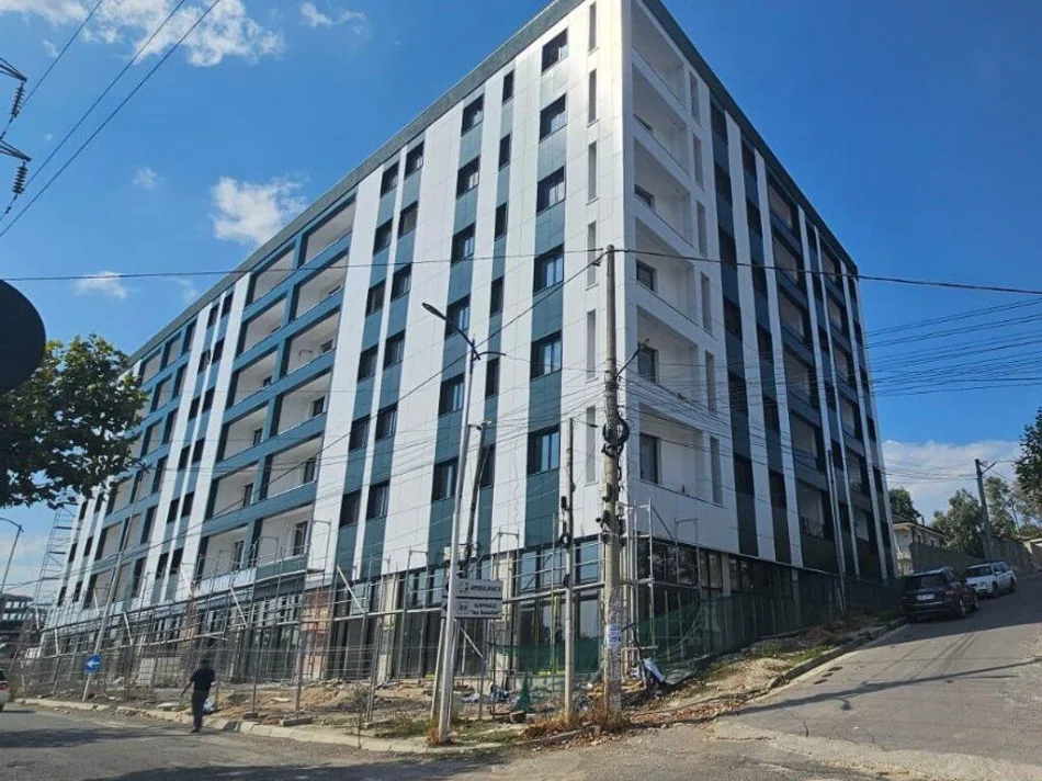 Tirane, shitet apartament 1+1 , 75 m² 89.508 € 