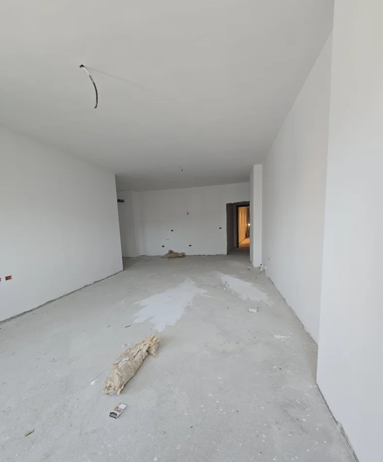 Tirane, shitet apartament 3+1 , 151 m² 340.000 € 