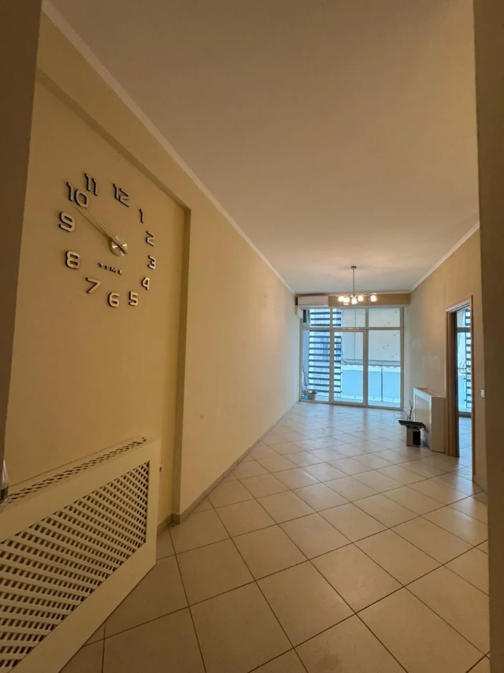 Tirane, shitet apartament 1+1 Kati 2, 72 m² 201.000 € (Komuna e Parisit)