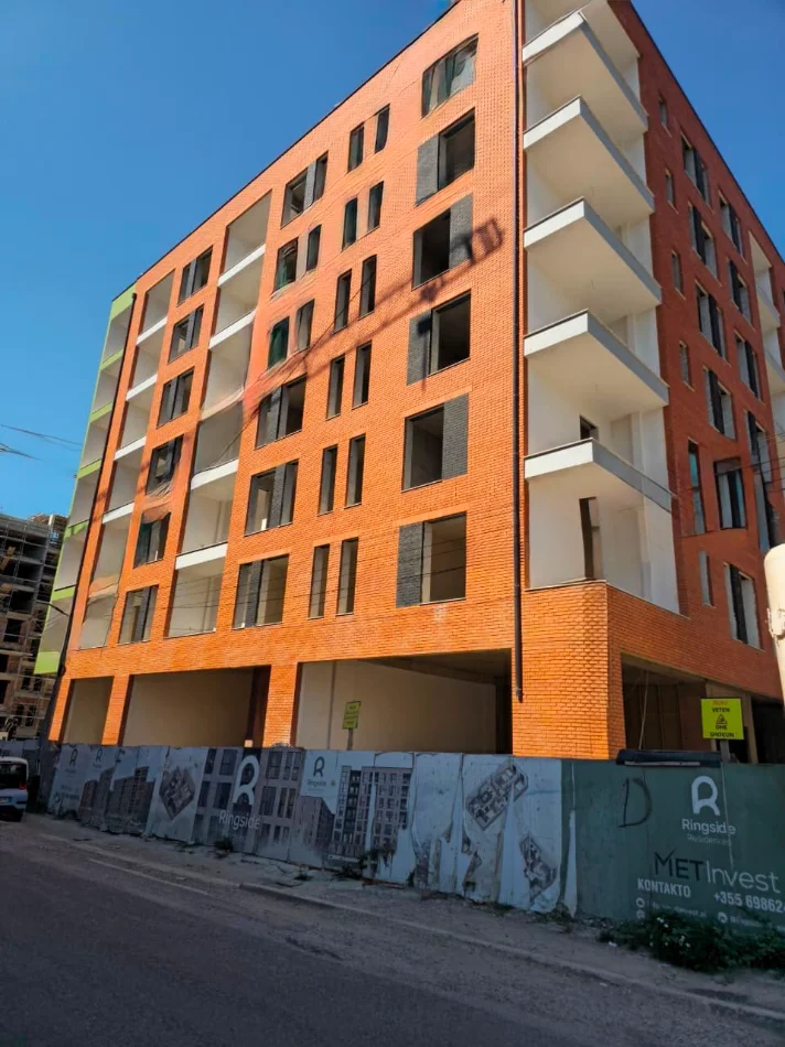 Tirane, shitet apartament 2+1 , 71 m² 78.400 € 