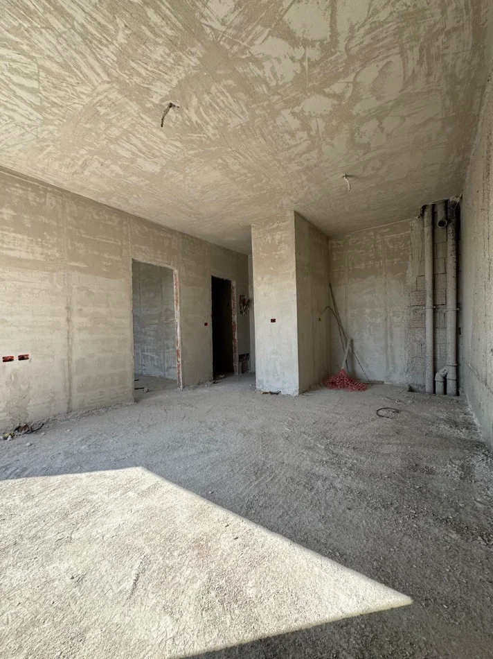 Tirane, shitet apartament 1+1 , 67 m² 103.323 € 
