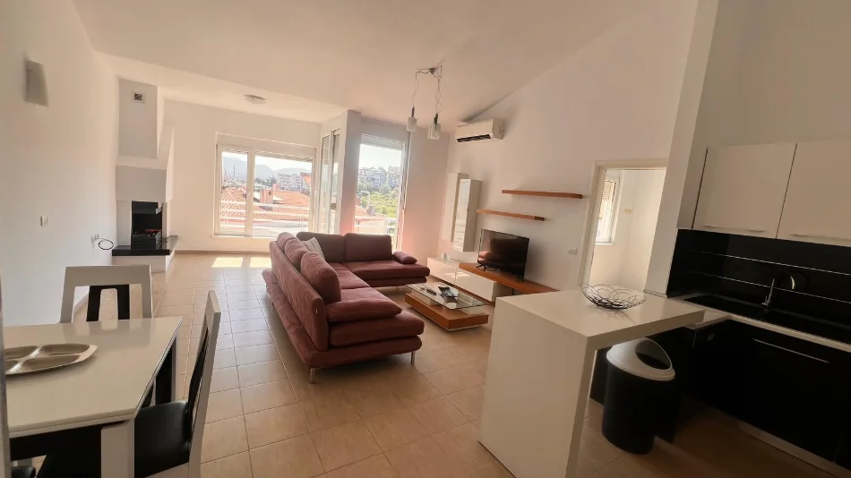 Tirane, jepet me qera apartament 2+1 , 85 m² (kodra diellit 1)