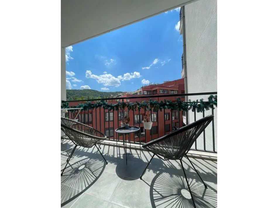 Tirane, jepet me qera apartament 2+1 Kati 5, 87 m² 800 € (Kodra e Diellit)
