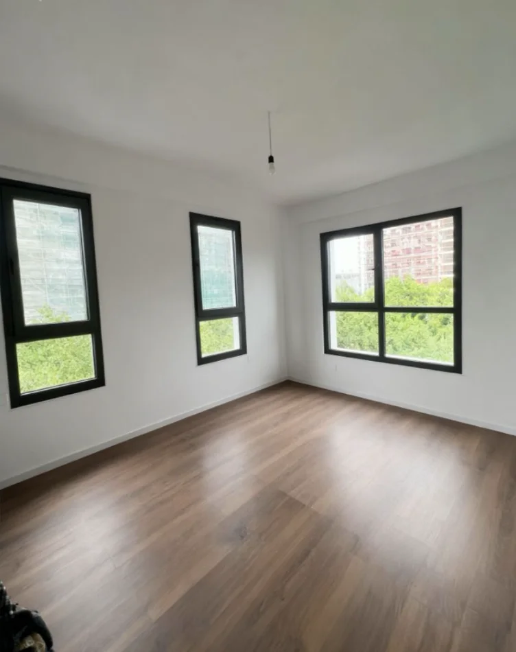 Tirane, shitet apartament 2+1 , 98 m² 156.000 €