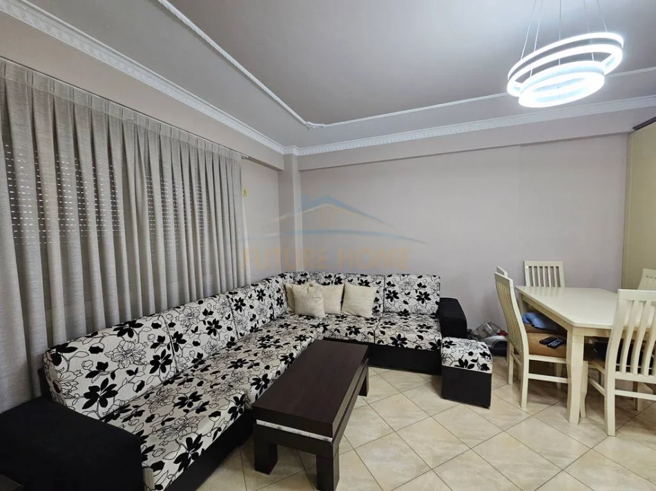 Tirane, jepet me qera apartament 2+1 Kati 3, 105 m² 580 € (Jordan Misja)
