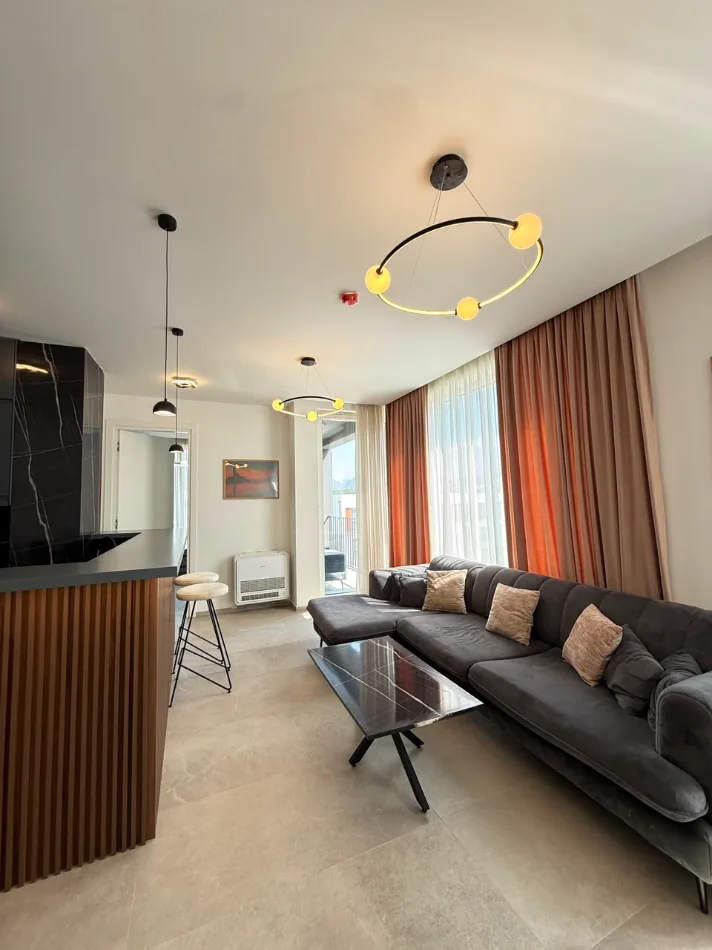 Tirane, jepet me qera apartament 2+1 , 101 m² 1.300 € (LIQENI I THATË)