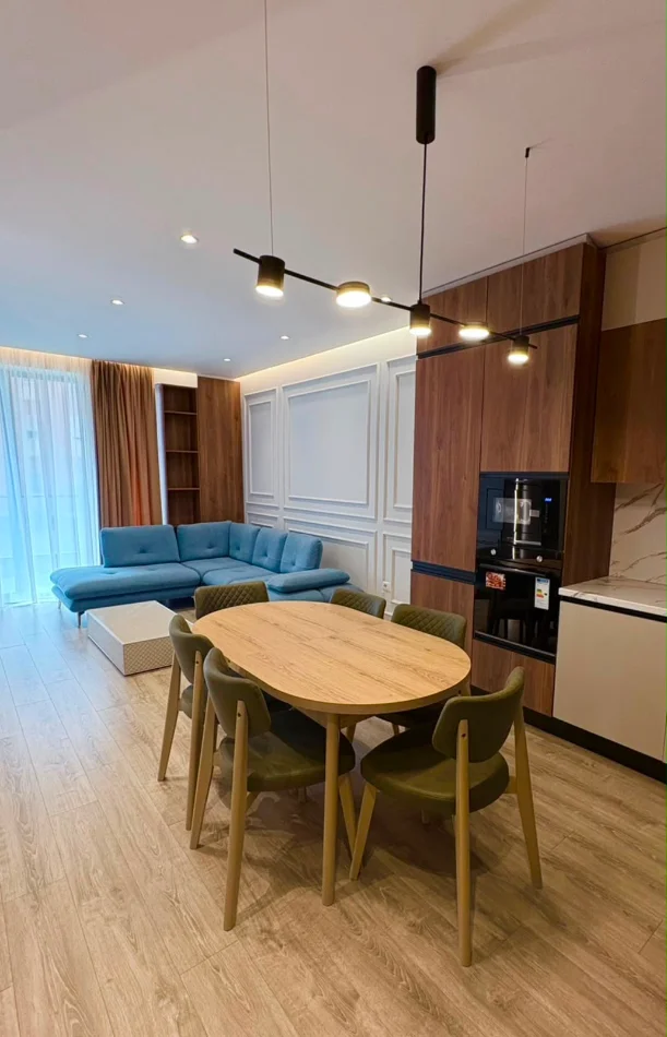 Tirane, jepet me qera apartament 1+1 Kati 2, 70 m² 800 € (Komuna e Parisit/Kompleksi Olimpik)