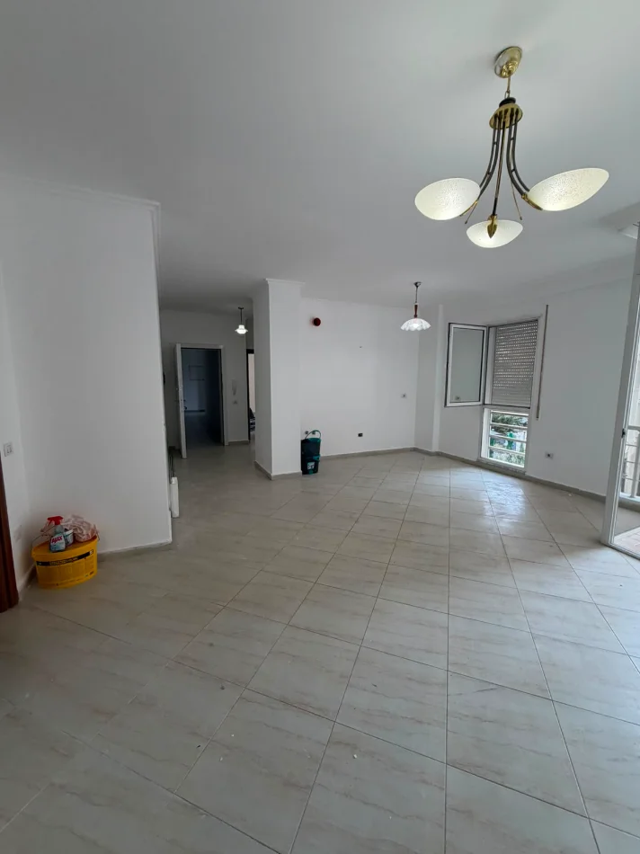 Tirane, shitet apartament 2+1 , 112 m² 270.000 € 