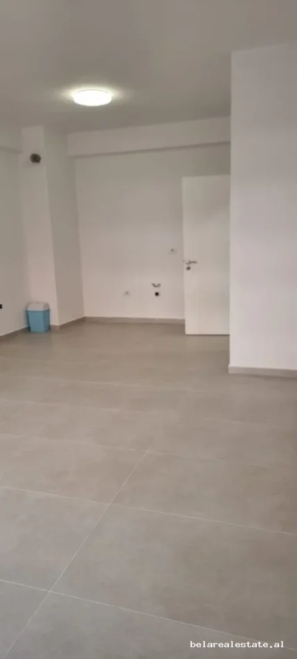 Tirane, jepet me qera apartament 1+1+Ballkon Kati 1, 65 m² 540 € (Astir)