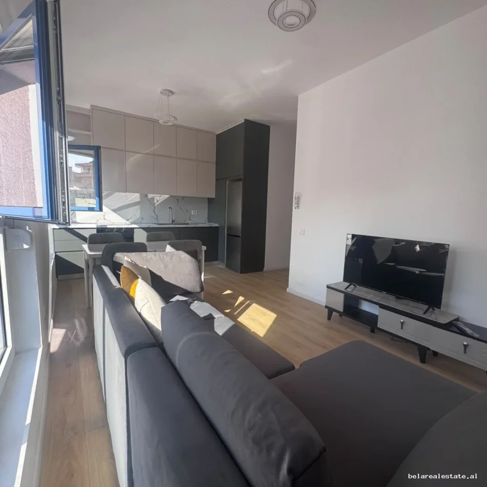 Tirane, jepet me qera apartament 1+1+Ballkon Kati 3, 64 m² 530 € (Ali Dem)
