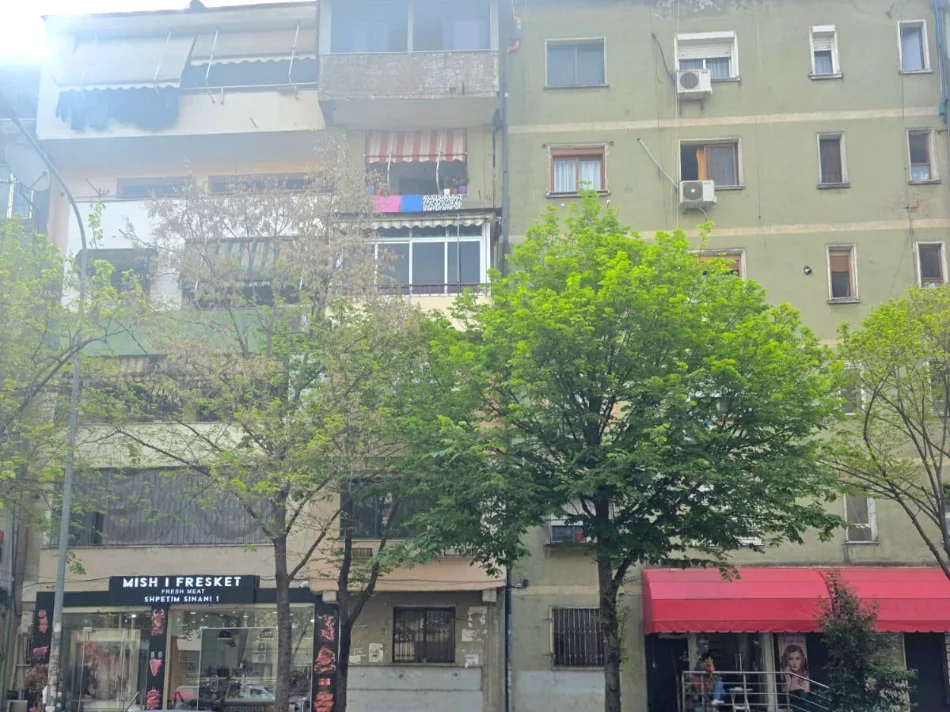 Tirane, shitet apartament 2+1 Kati 0, 70 m² 420.004 € 
