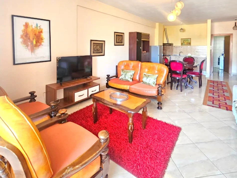 Tirane, jepet me qera apartament 1+1+Ballkon Kati 6, 70 m² 600 € 