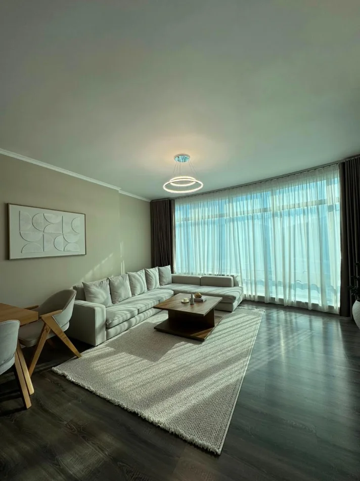 Tirane, jepet me qera apartament 1+1 Kati 3, 70 m² 600 € (Casa Italia)