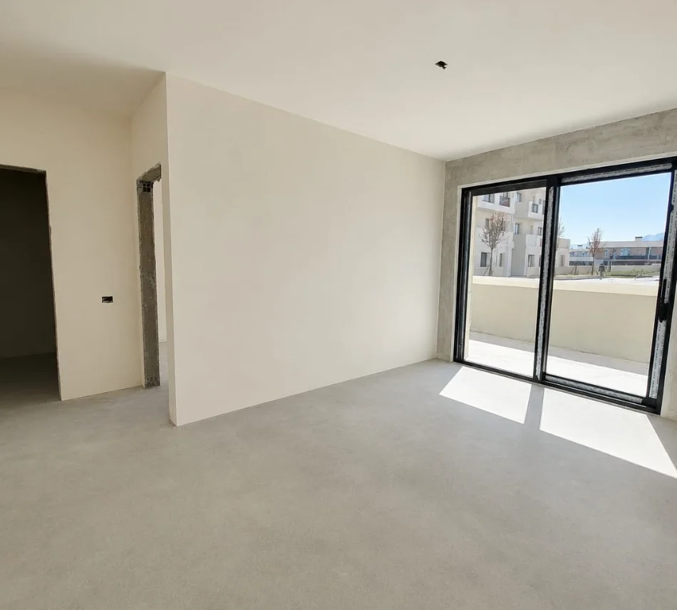 Tirane, shitet apartament 1+1 , 70 m² 124.670 € 