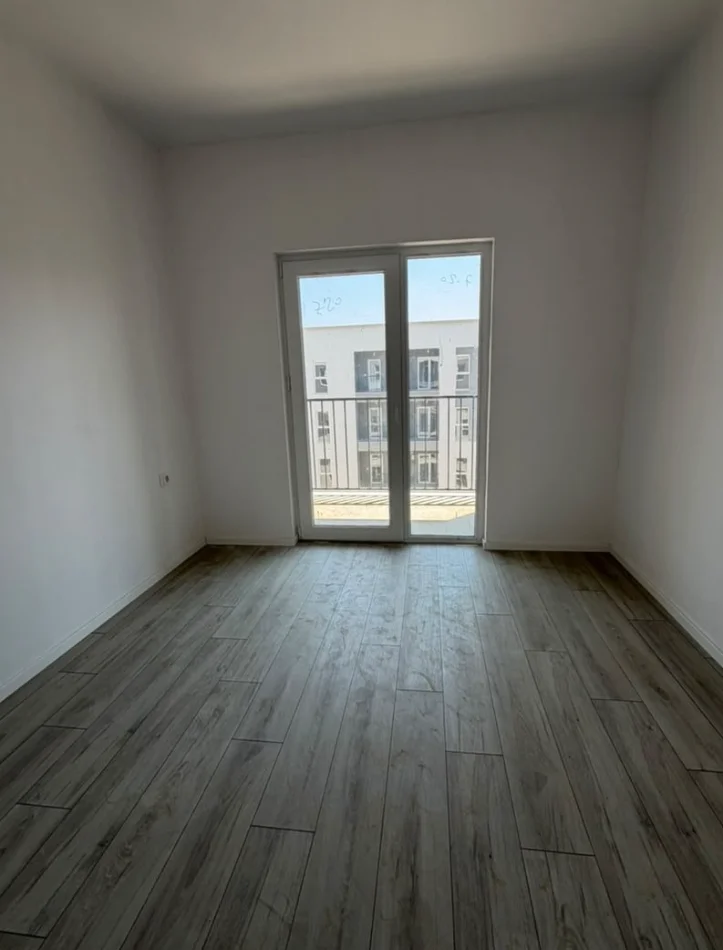 Tirane, shitet apartament 2+1 , 87 m² 126.600 € 