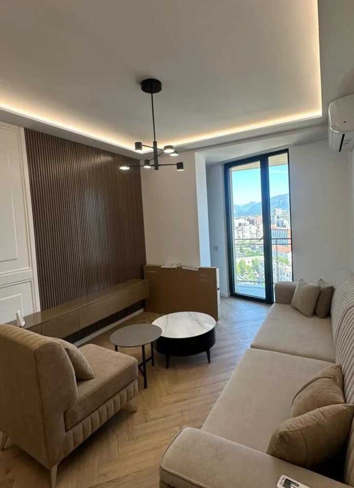 Tirane, jepet me qera apartament 1+1 , 80 m² 799 € 