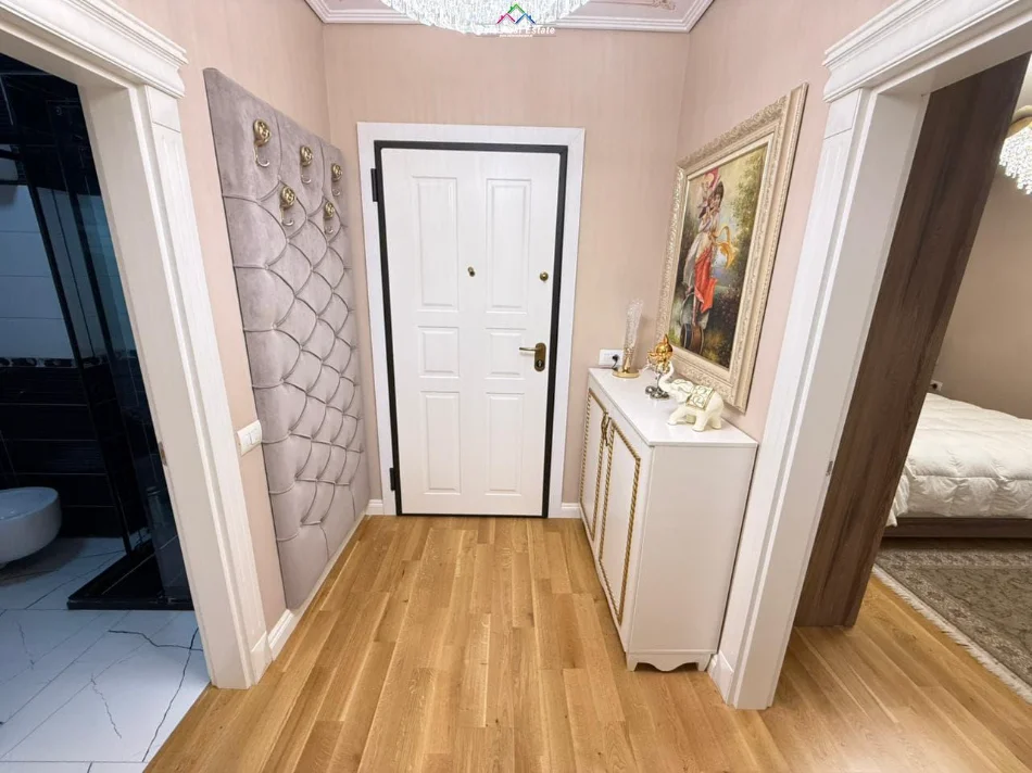 Tirane, jepet me qera apartament 2+1 Kati 9, 80 m² 1.050 € (myslym shyr)