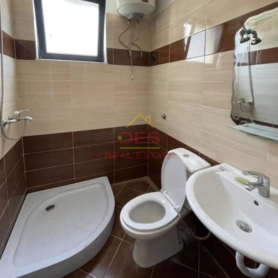 JEPET ME QIRA APARTAMENT 3+1, KOPSHTI ZOOLOGJIK, TIRANË
