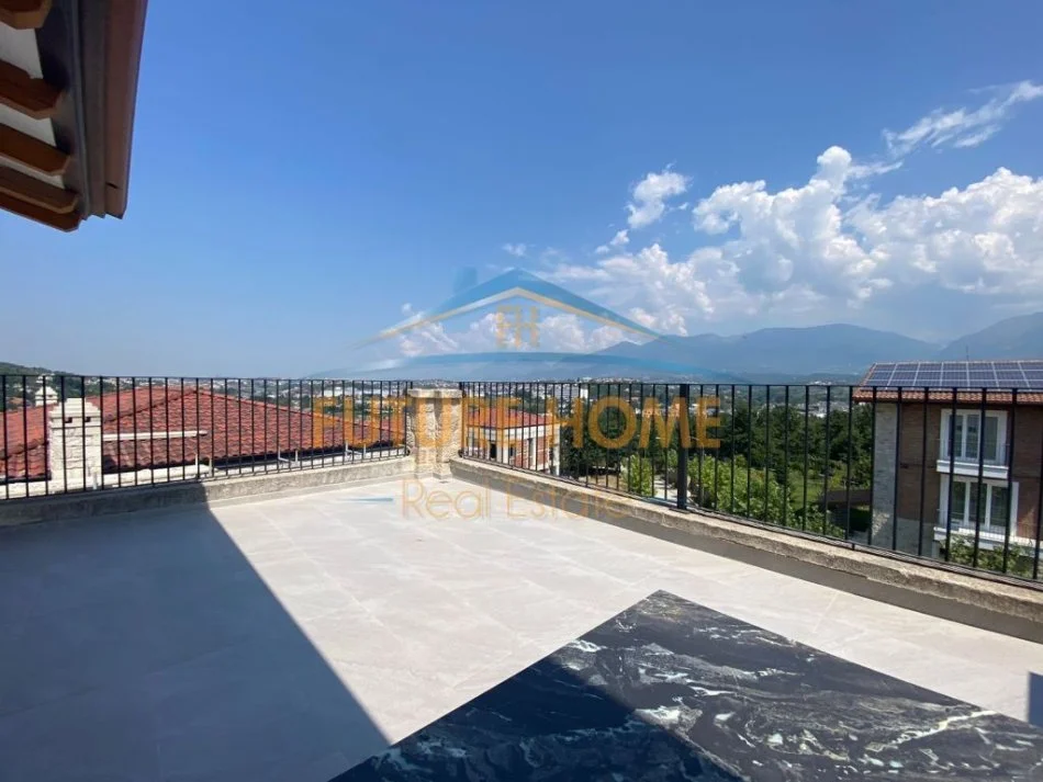 Tirane, shitet Vile 4+1+Aneks+Ballkon Kati 0, 543 m² 780.000 € (Secret Garden)