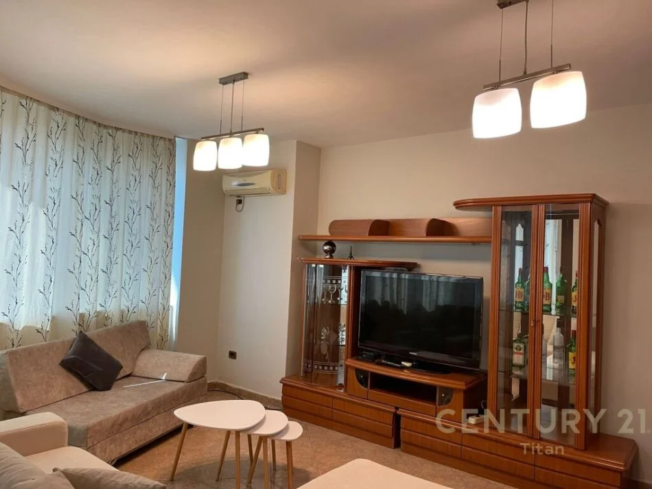 Tirane, jepet me qera 2+1 Kati 7, 88 m² 599 € (Apartament 2+1 Për Qira Tek Joena, 21 Dhjetori)