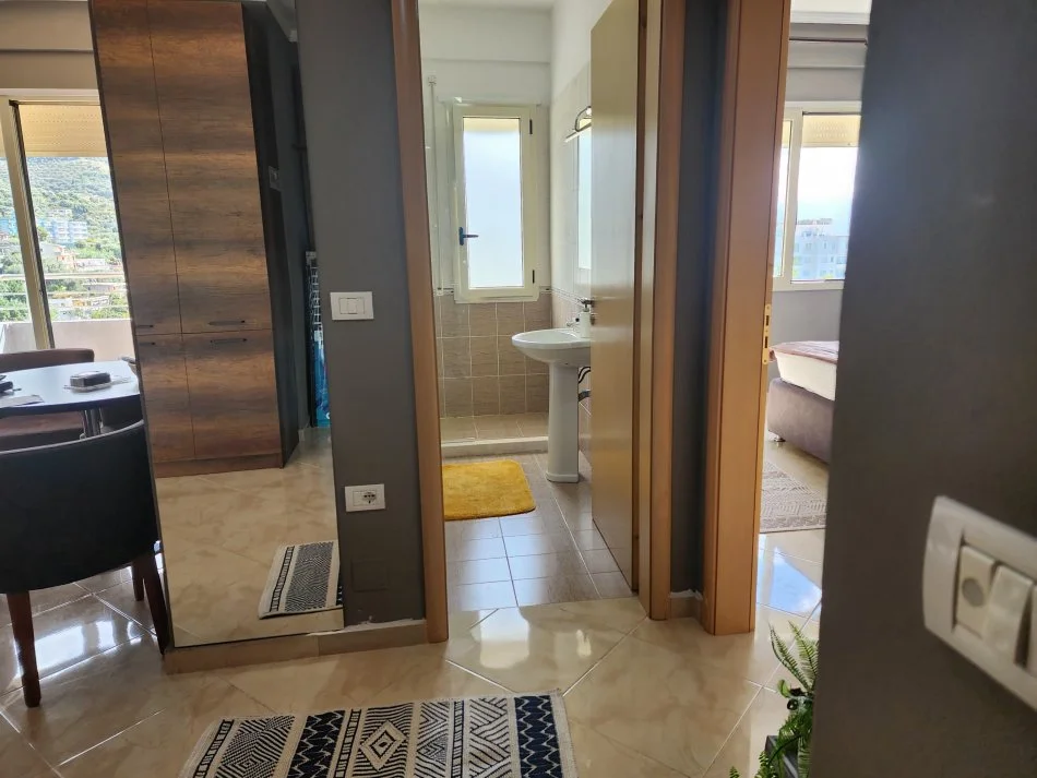 Vlore, shitet apartament 1+1+Ballkon Kati 7, 73 m² 184.900 € (Lungo Mare)