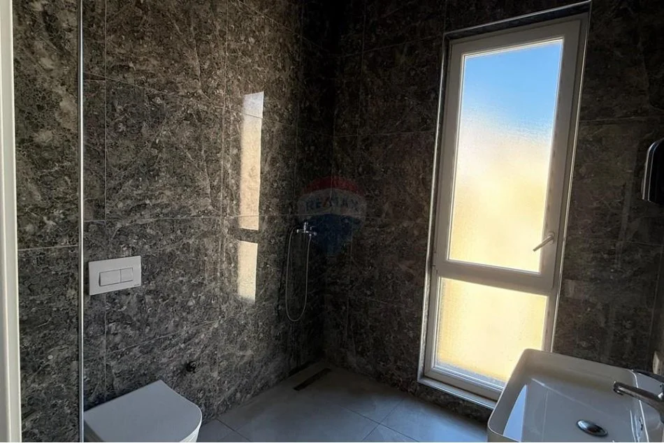 Tirane, shitet apartament 2+1 Kati 6, 110 m² 260.000 € (Rruga Sali Butka)